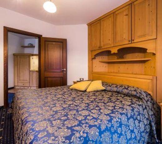Hotel Al Bivio - Pizzeria, Pool & Sauna
