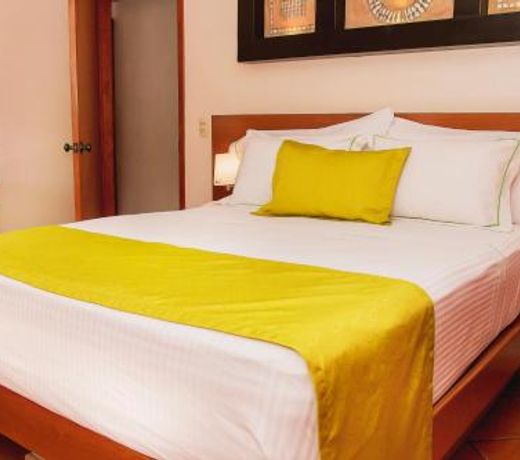 Alcazar Suites