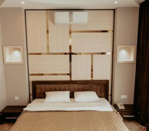 Astor Hotel