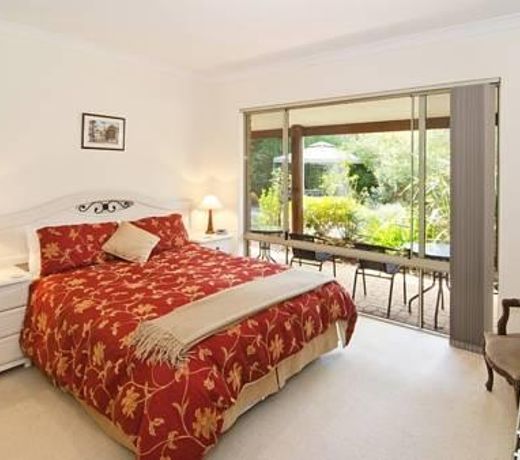 A VINTNERS RETREAT AND BREAKFAST