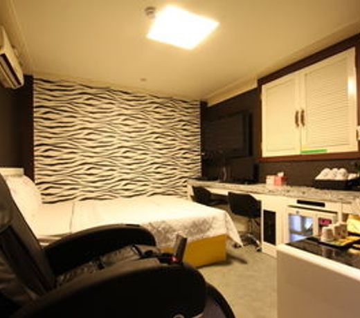 Rose Motel