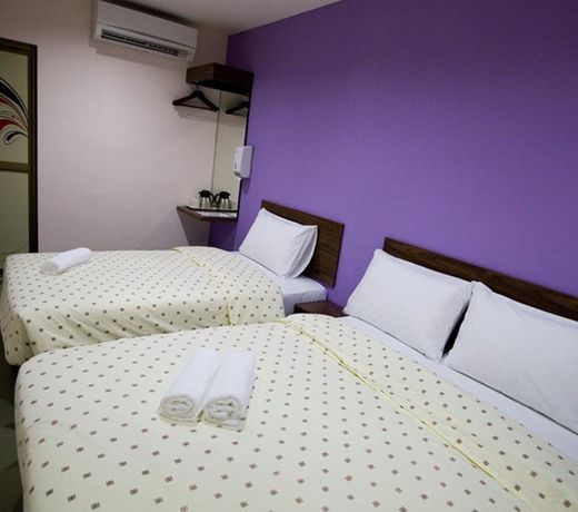 OYO 89480 Dream House Hotel