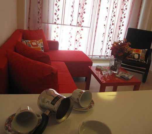 ZENA HOUSE BORNOVA