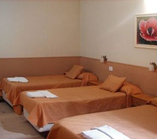 Cheltum Hotel