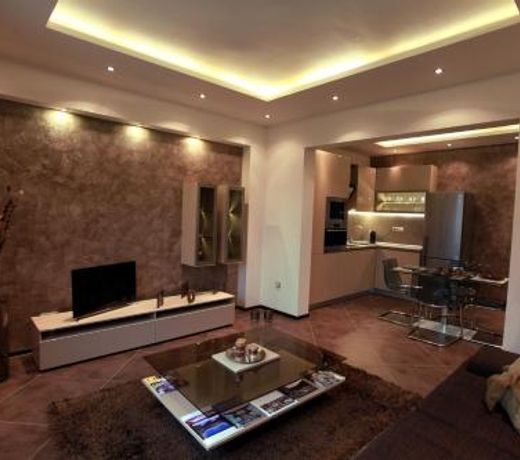 Brown Cottage Apartment