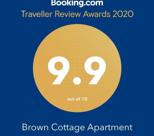 Brown Cottage Apartment