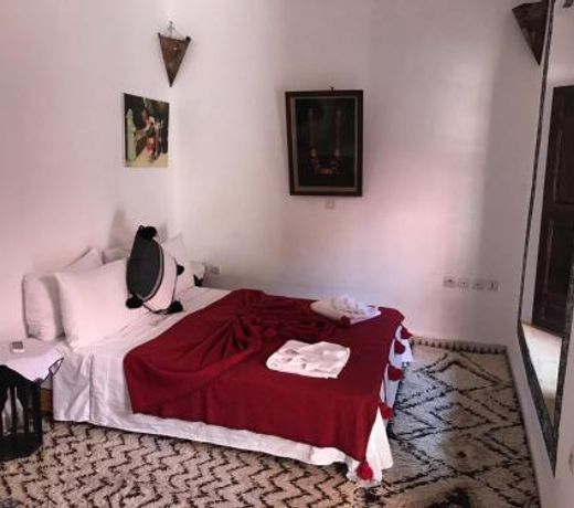 Riad Naya