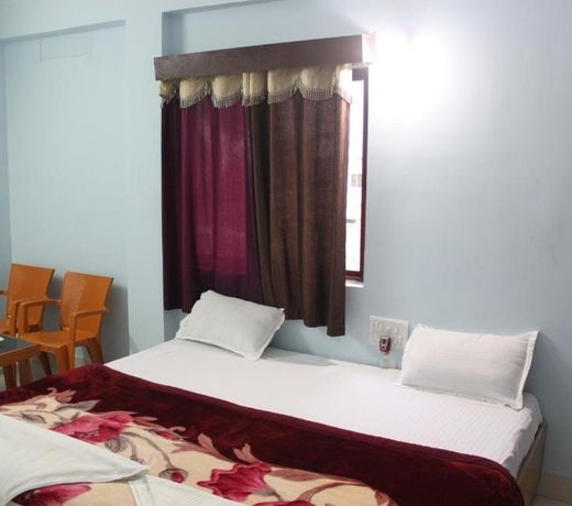 Happy International Guest House Bodhgaya