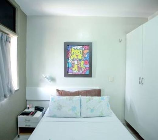 AL HOTEL