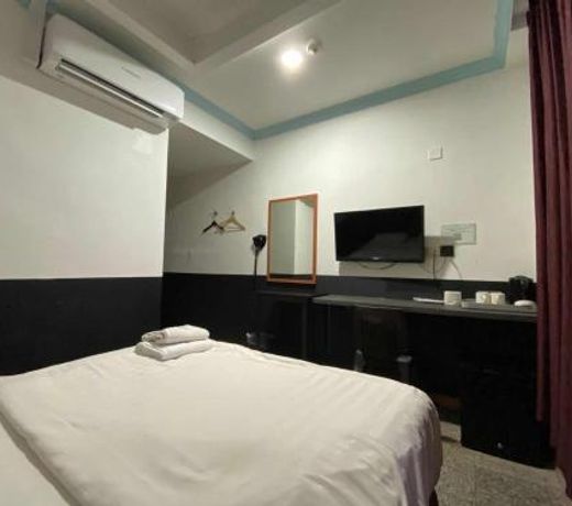 Darlene Hotel (SG Clean)