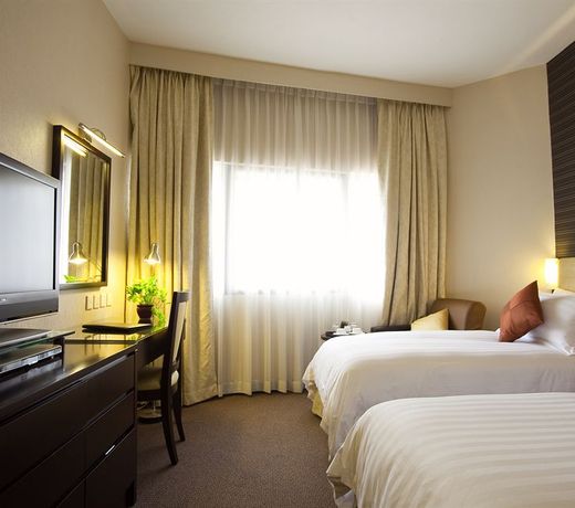 Hotel Royal at Queens
