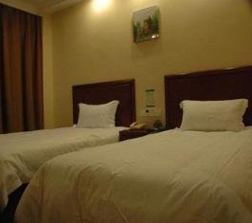GreenTree Inn Xinxiang Zhongyuan Road Express Hotel