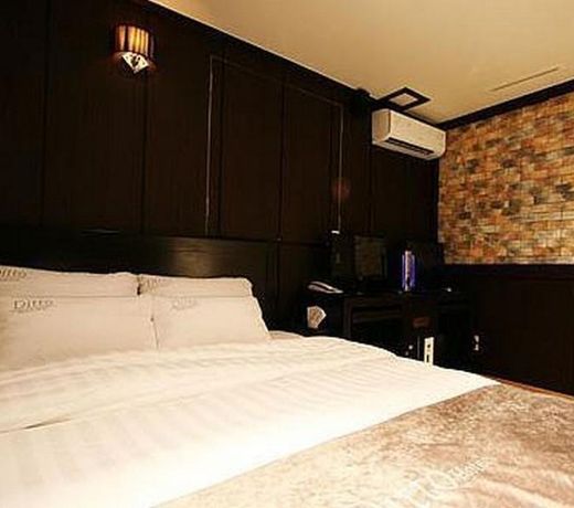Stylish Hotel Ditto