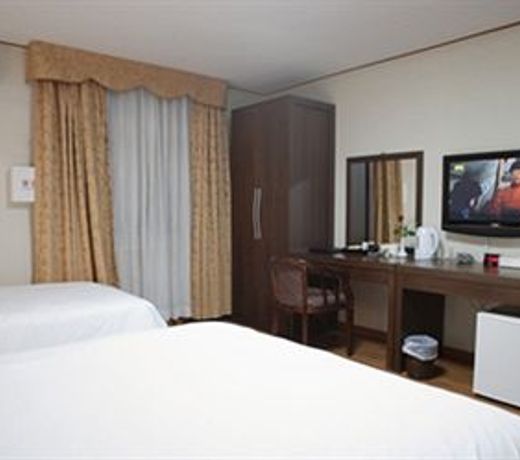 Yes Hotel