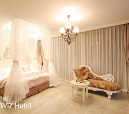 Hotel Wiz
