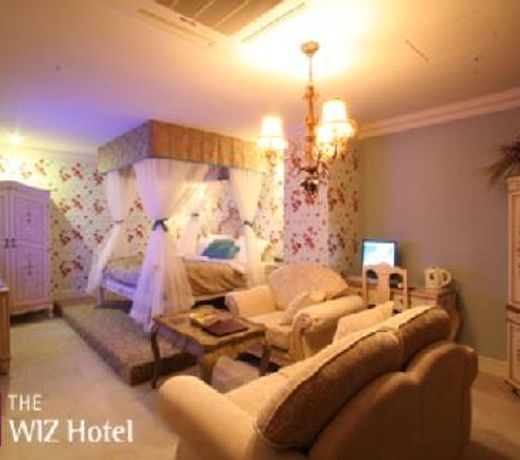 Hotel Wiz