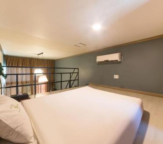 Hotel Hue Loft