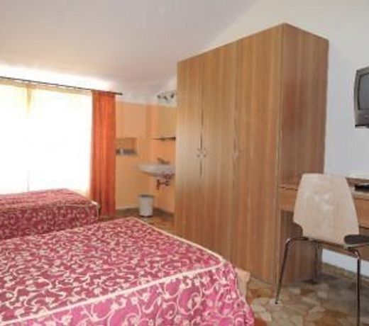 DOMUS HOTEL ADELE