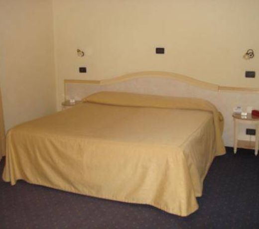 Hotel London