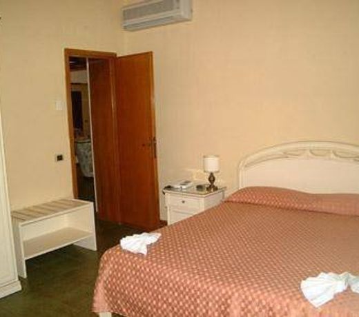 Hotel Bristol