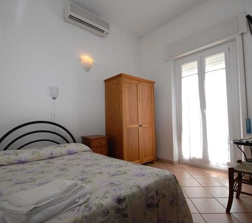 Hotel Luana