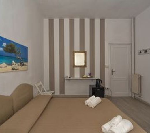 Hotel Chic