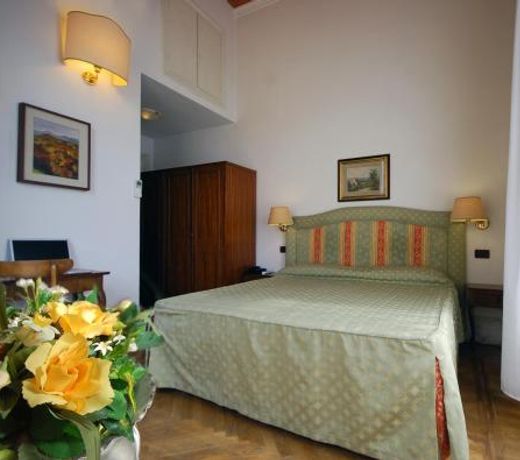 Hotel Ely