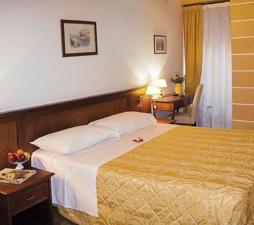 Hotel Aurora