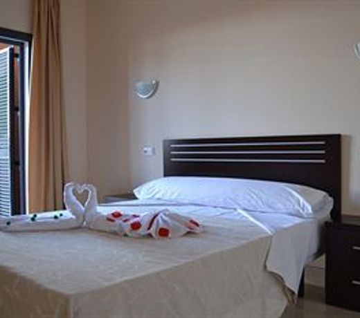 Apartamentos Turisticos Parque Tropical