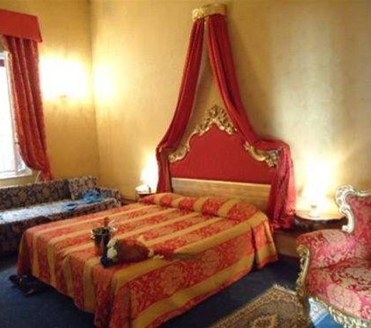 RESIDENZA RUGA GIUFFA