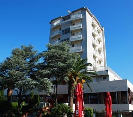 Hotel Perrozzi
