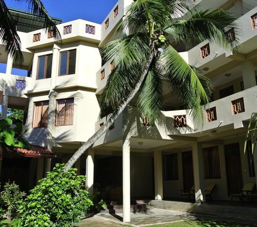 Surf Lanka Hotel
