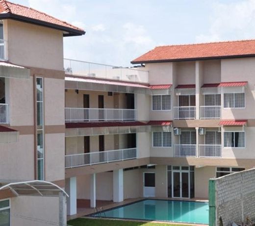 Lake Nest Bolgoda Resort