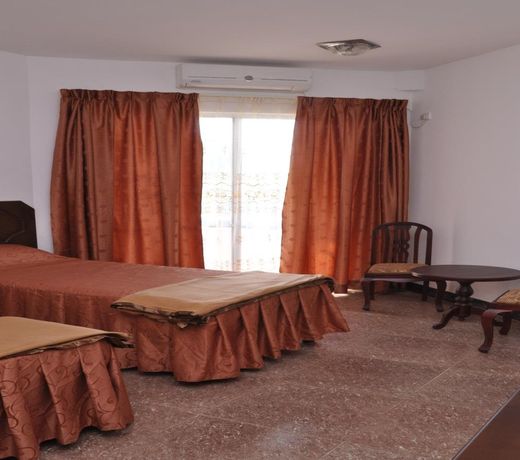 Lake Nest Bolgoda Resort