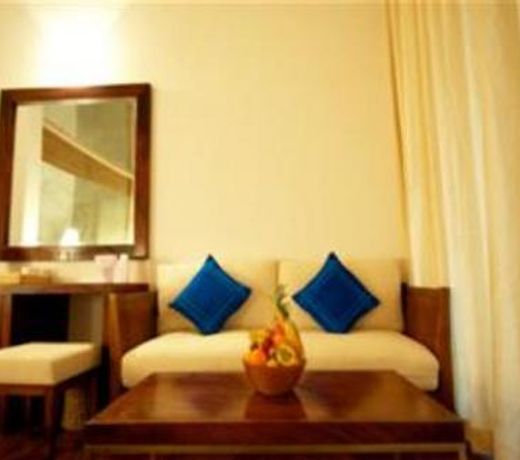 Roman Beach Hotel