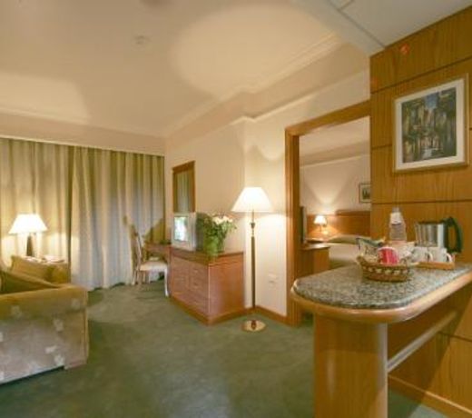 Queen Center Rotana Suites