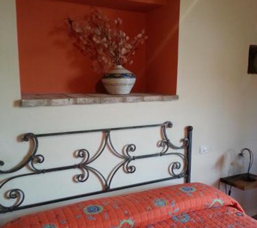 GIRFALCO COUNTRY HOUSE