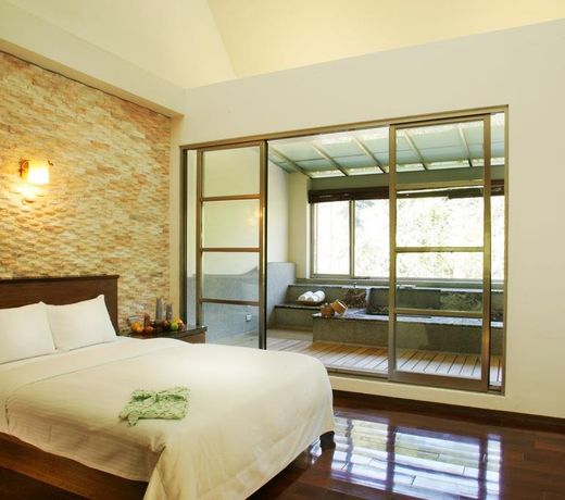 Spring Spa Hotel