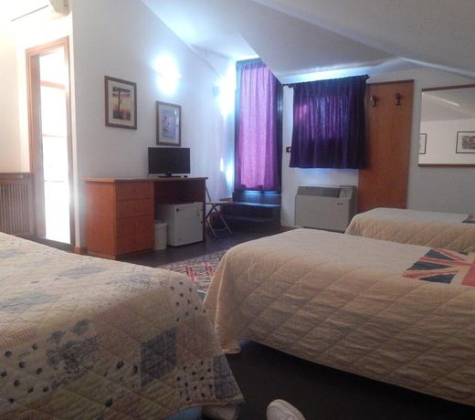 Hotel Aurora