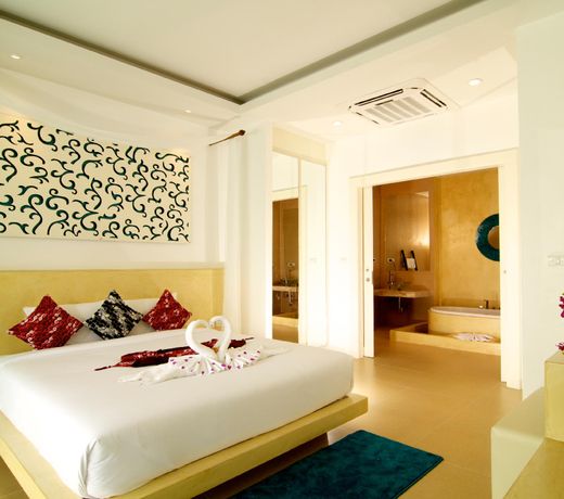 Grand Bleu Ocean View Pool Suite