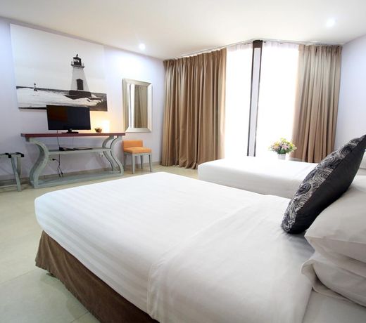 Hotel Tropicana Pattaya - SHA Extra Plus by D N A