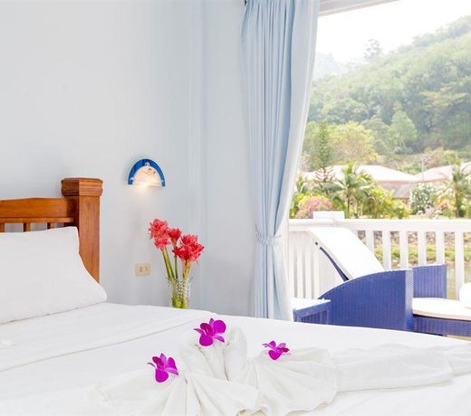 Serenity Lakeside Resort