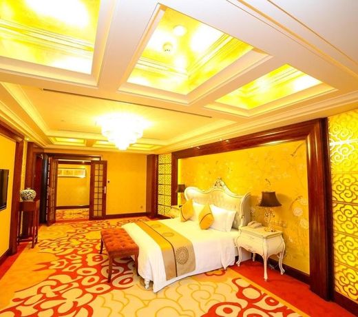 Golden Ray International Hotel