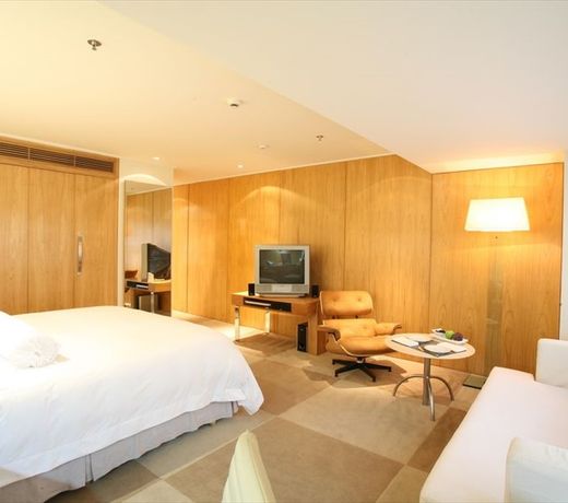 Hotel Emiliano