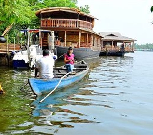 The Raviz Ashtamudi, Kollam