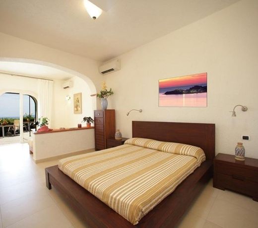 Hotel Capo D'Uomo