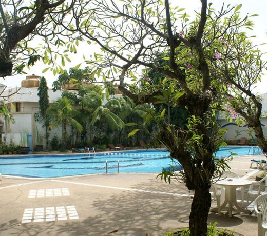 Royal Twins Palace Hotel