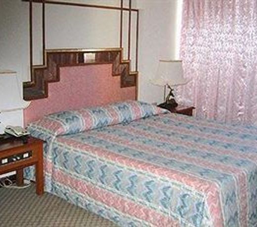 Pinnacle Wangmai Satun Hotel