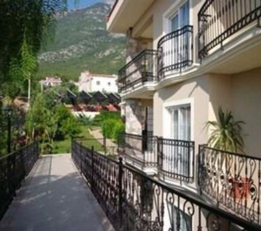 Celay Hotel