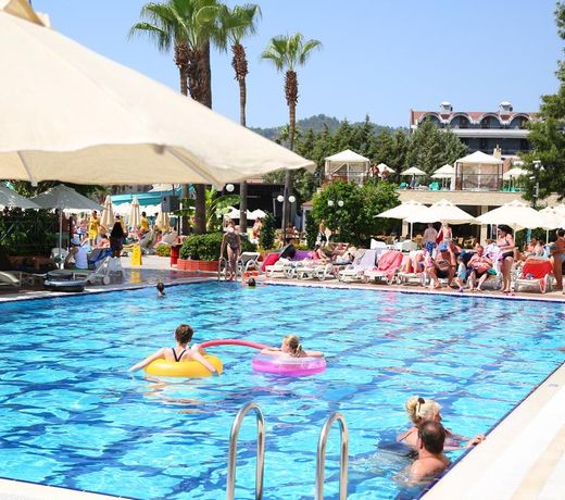 Julian Club Hotel